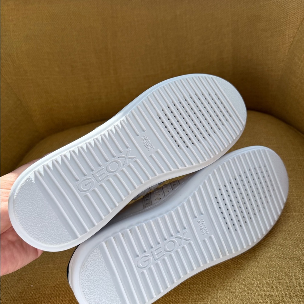 Geox White Sneakers with Silver details - Picture 6 of 11